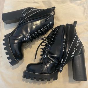 Louis Vuitton Start Trail Ankle Boots in black Size EU36